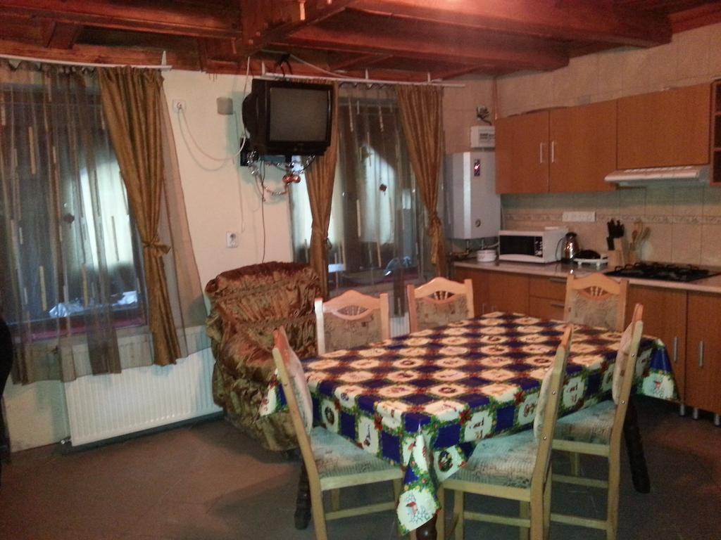 Вилла Casuta Paterau Cheia, Prahova Кейя Экстерьер фото